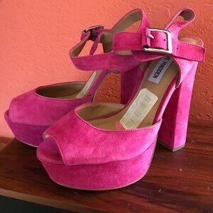 Steve Madden Pink Suede Platform Sandals Size 6